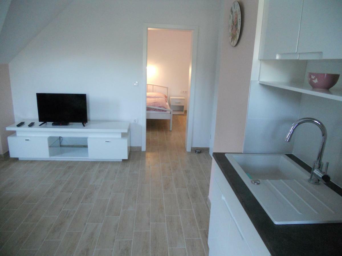 Apartmaji Bremec 博希尼 外观 照片
